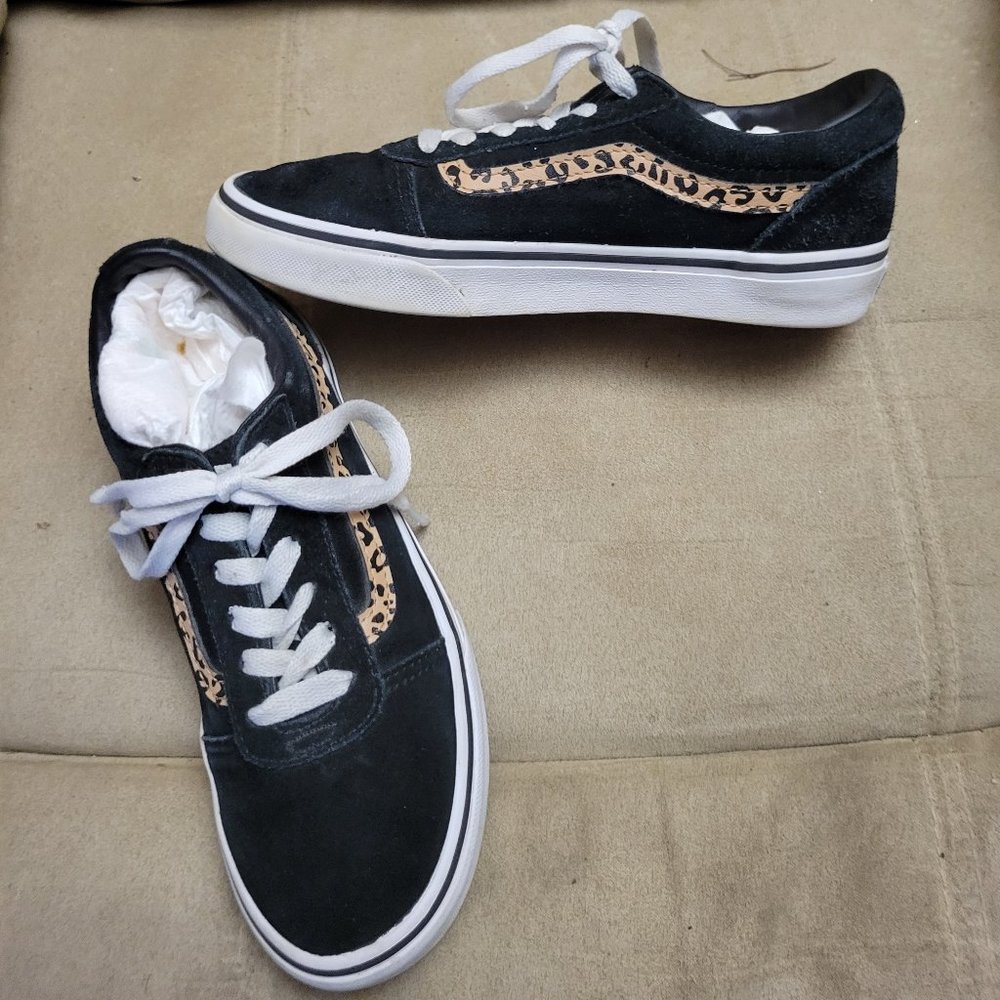 VANS Girls size 3.5 black Cheatham print